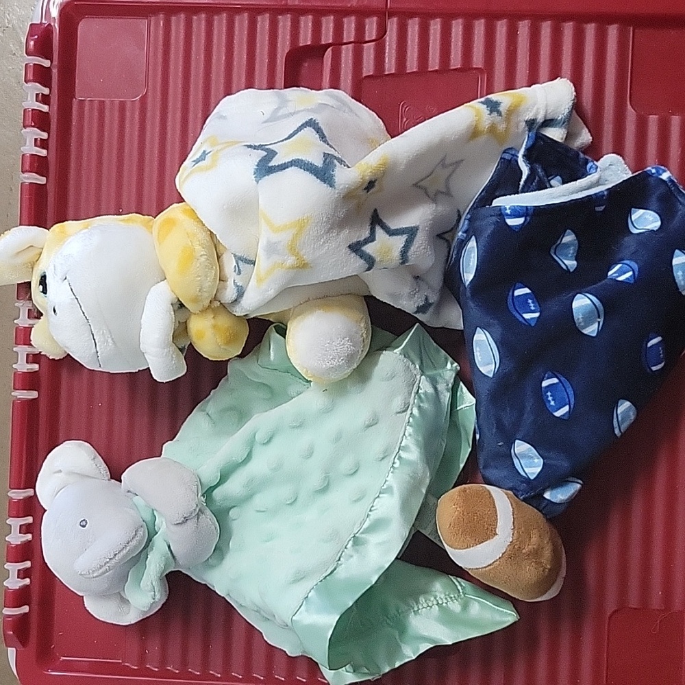 Baby Security Blankets w/ Toys